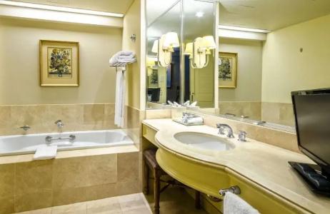 Stamford Plaza - 99