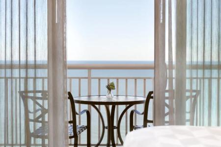 Holiday Inn & Suites, An Ihg - 82
