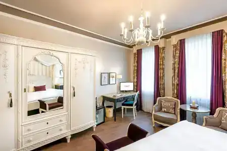 Würzburger Hof - 119