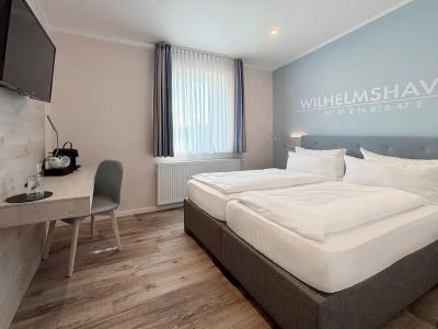 Wilhelms Haven - 2