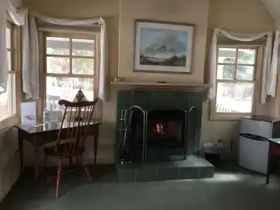 Apple Orchard Inn & Cottages - 62