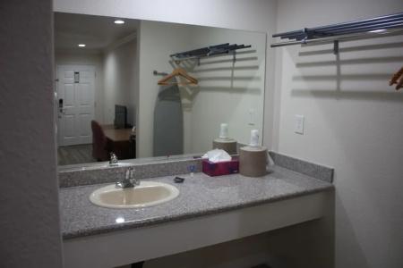 Value Inn & Suites - 28