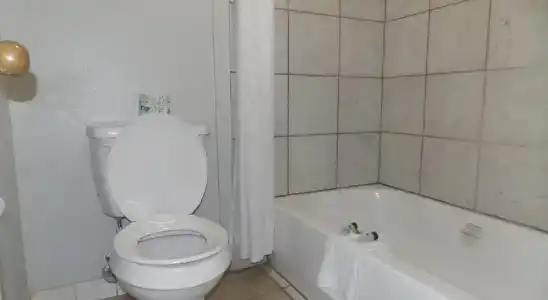Augusta Best Inn - 9