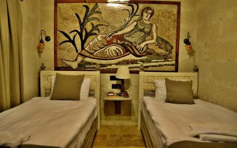 Caftan Cave Suites - 13