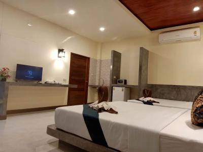 Lanta Pearl Beach Resort - 71