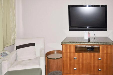 Rodeway Inn - 29