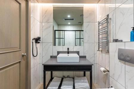 Seraglio & Suites - 73