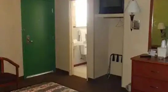 Royal Inn Of - 18