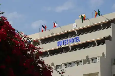 Le Yacht Suites - 30
