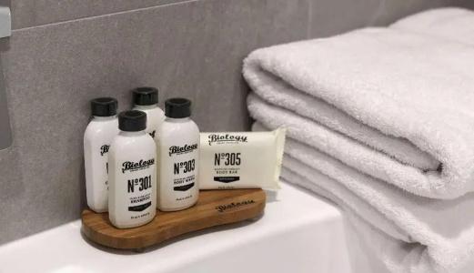Rydges - 45