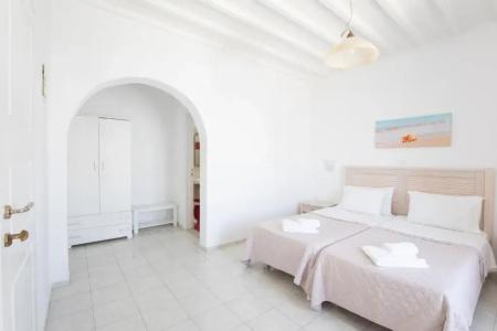 Cyclades Studios - 105