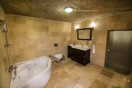 Roma Cave Suite - 10