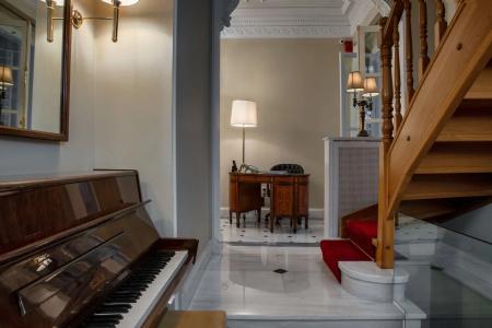 Noble Suites - 1