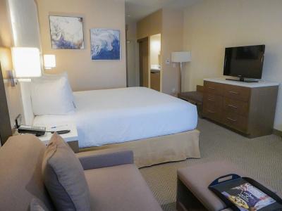Wyndham Anaheim - 32
