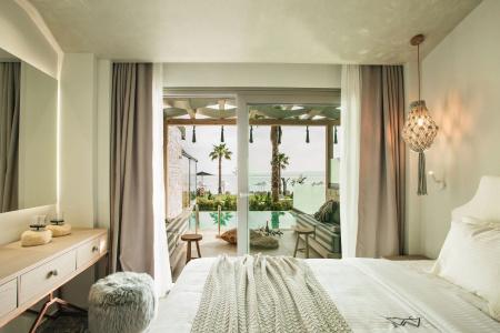 Blue Carpet Luxury Suites - 229