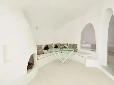 Astra Suites - 334