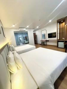 Halong Central - 57