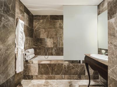 Anantara New York Palace Budapest - 8