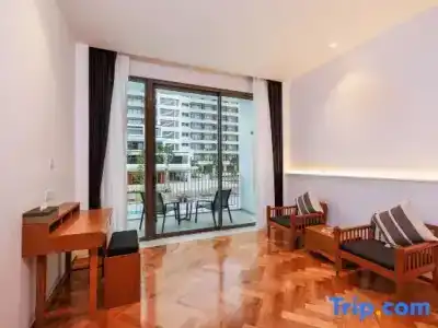 SeaCono Patong Beach Front - 135