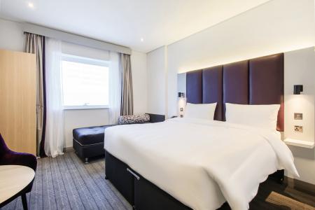 Premier Inn Dubai International Airport - 40