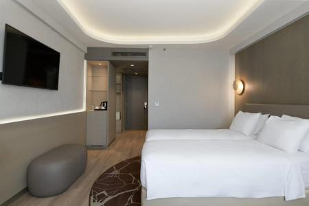 Radisson Blu Park Athens - 4