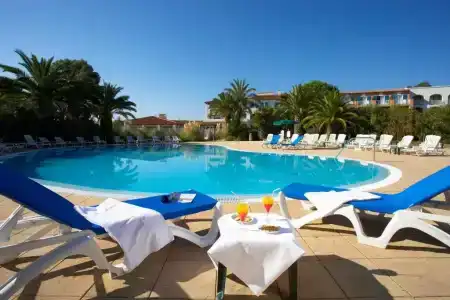 Sowells Saint Tropez - 11