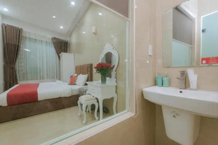 Ngan Pho Studio & - 76