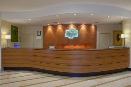 Holiday Inn Cagliari, An Ihg - 11