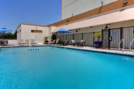 Holiday Inn Los Angeles - Lax Airport, An Ihg - 13