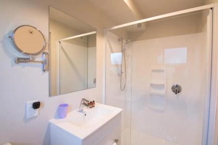 315 Riccarton - 115