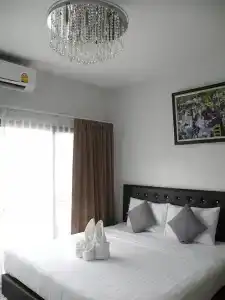 Bann Tawan Hostel & Spa - 37
