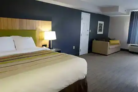 Country Inn & Suites by Radisson, South, TN - 53
