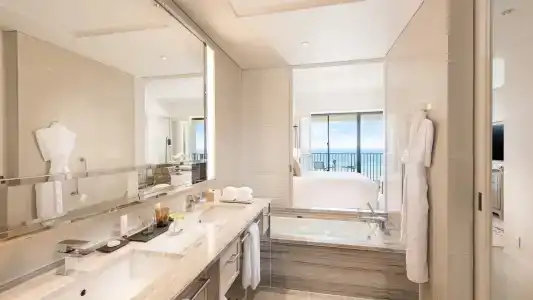 Halekulani Okinawa - 32