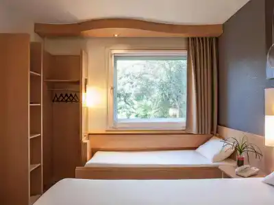 Ibis Cornella - 8