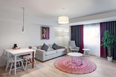Park Inn by Radisson & Residence - 4
