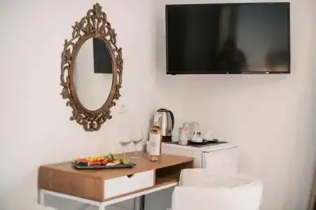 Bamboo Suites Boutique - 160