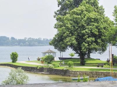 Schlossblick Chiemsee - 14