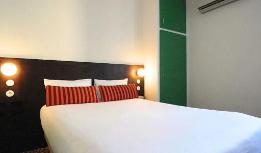 Ours Blanc - Place Victor Hugo - 68