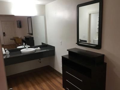 6-Greenville, SC - 126