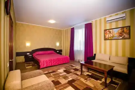 City Club - 4