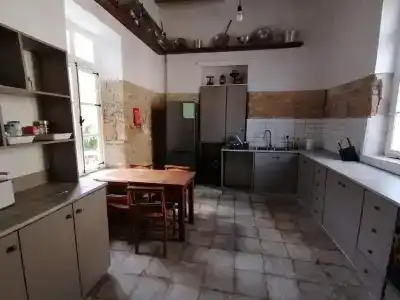 Le Mat Hostel - 14