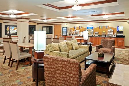 Holiday Inn Express & Suites Vancouver Mall-Portland Area - 17