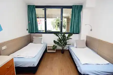 Absolut City Hostel - 4