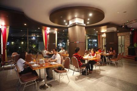 Boon Siam - 16