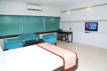 The Curzon Court - 86