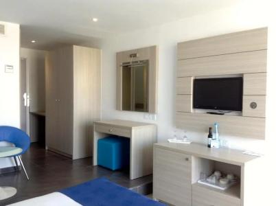 Limanaki Beach & Suites - 95