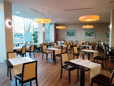 The Hub - 29