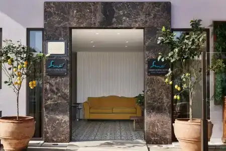 Legacy Gastro Suites - 0
