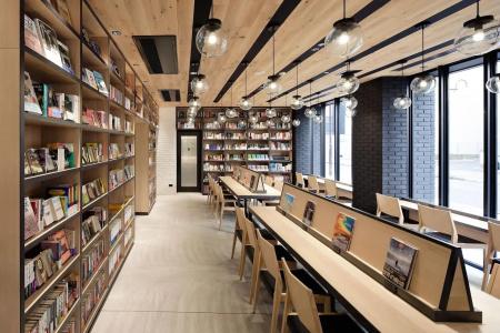 Lamp Light Books Nagoya - 19
