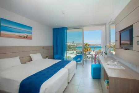 Limanaki Beach & Suites - 73